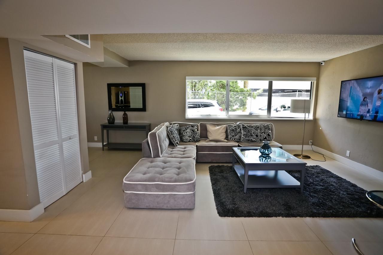 Coconut Grove Apartments By Nuovo Miami Exterior photo